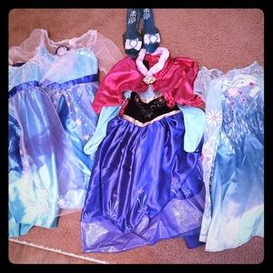 Frozen dress up clothes and shoes